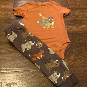 Carters baby 18m matching outfit safari fall burnt Orange